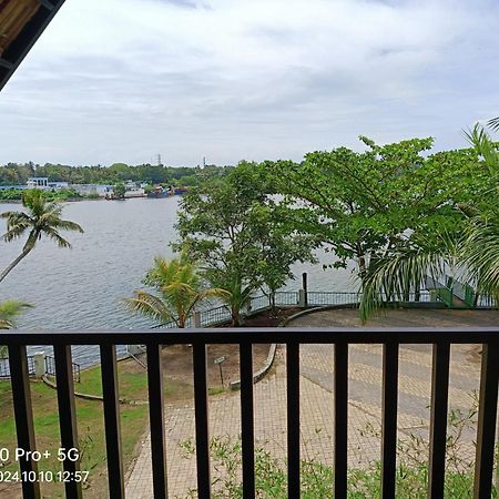 Ripples Backwater Resort, Kollam Extérieur photo