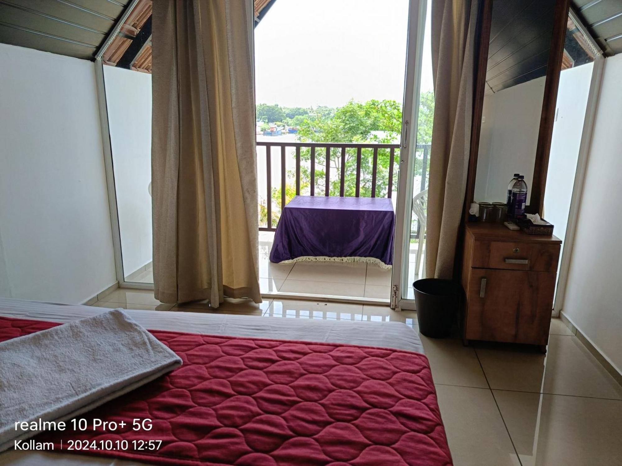 Ripples Backwater Resort, Kollam Extérieur photo